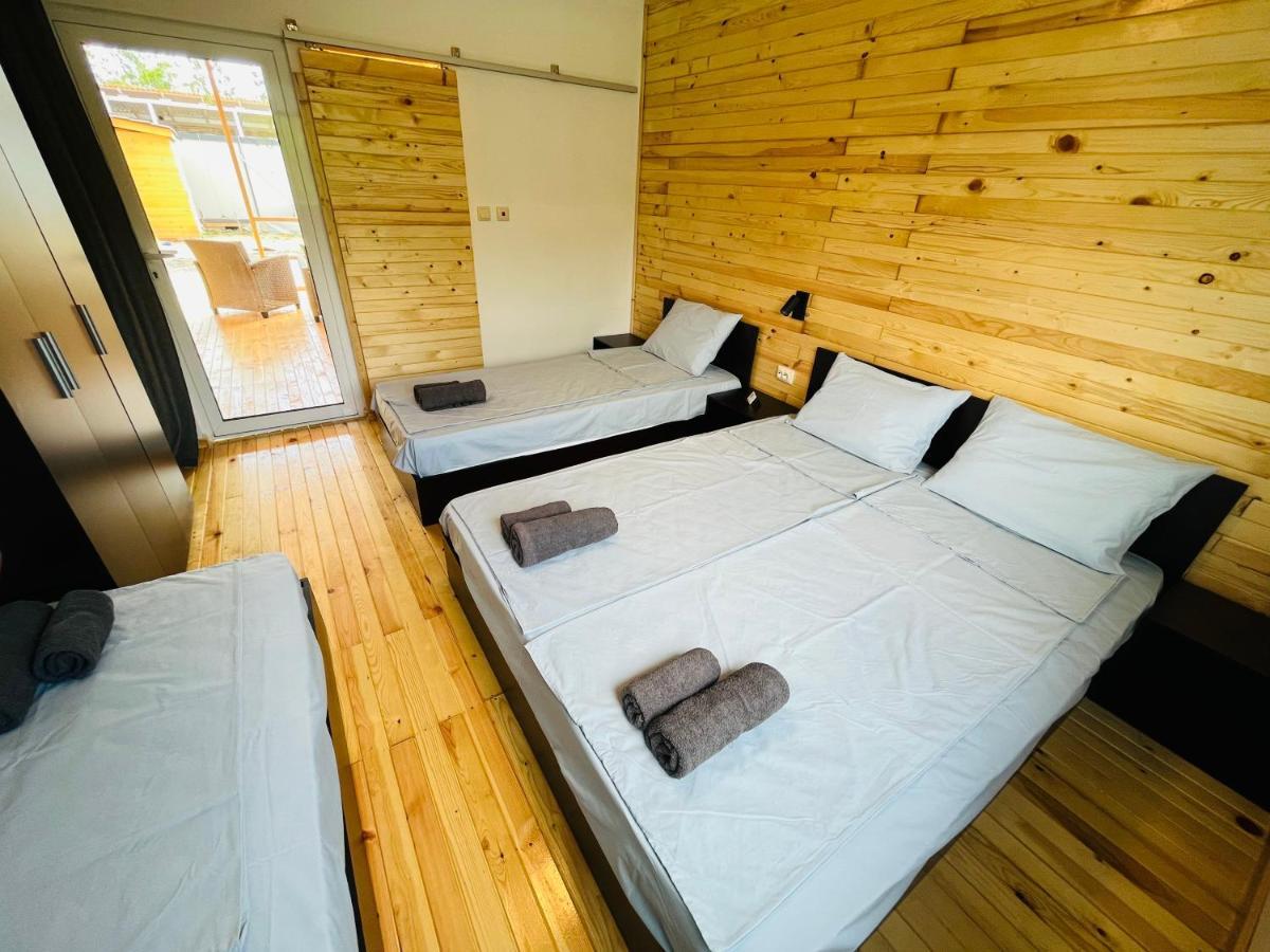 Cozyhut Бунгало Под Наем チェルノモレツ エクステリア 写真